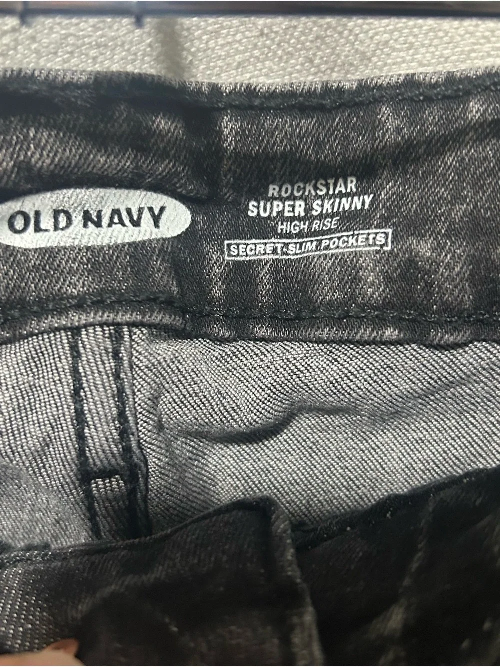 Old Navy Rockstar Super Skinny High Rise Distressed Black Jeans Size 14
